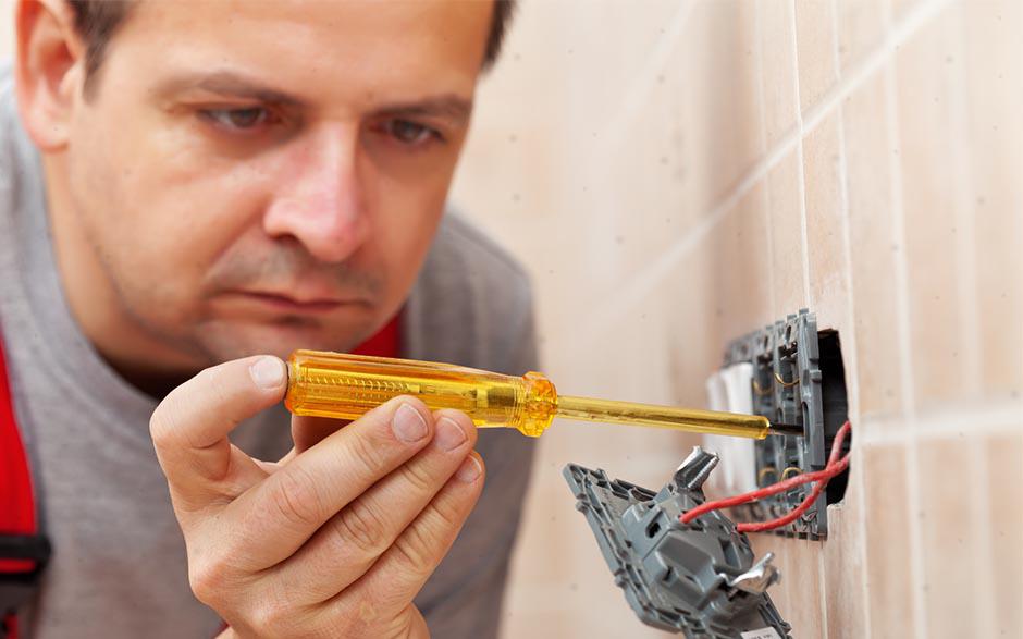 électricien dans le bâtiment Élancourt
